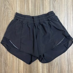 Lululemon Hotty Hot shorts